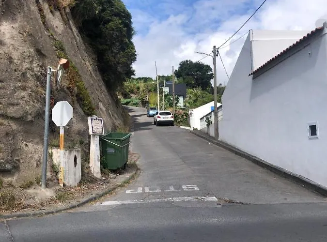 O Refúgio * Vila Franca do Campo